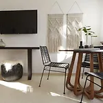 מלון Volcano View By Caldera Collection