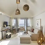 Volcano View By Caldera Collection Hotel